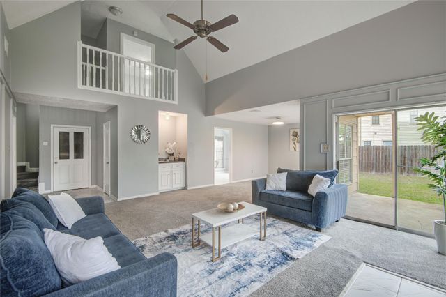 10603 Mills Circle, Houston, TX 77070