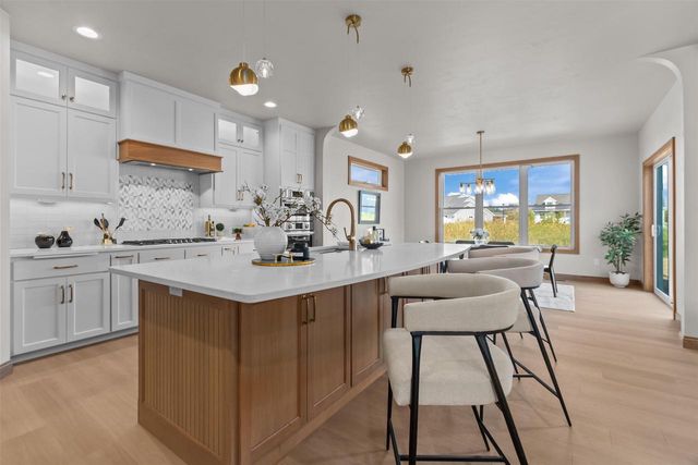 266 E SWEETWATER WAY, Appleton, WI 54913