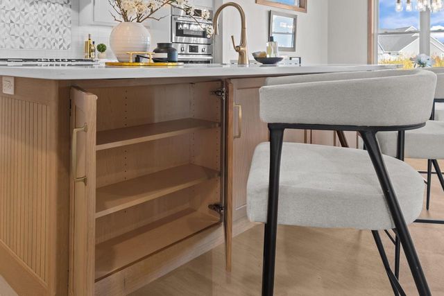 266 E SWEETWATER WAY, Appleton, WI 54913