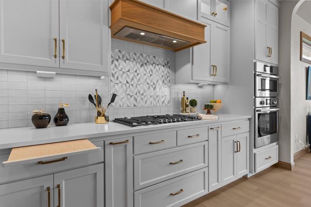 266 E SWEETWATER WAY, Appleton, WI 54913