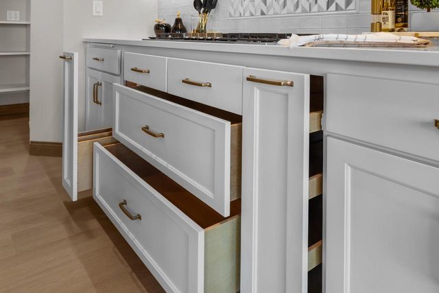 266 E SWEETWATER WAY, Appleton, WI 54913