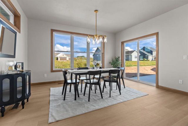 266 E SWEETWATER WAY, Appleton, WI 54913