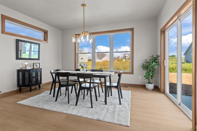 266 E SWEETWATER WAY, Appleton, WI 54913