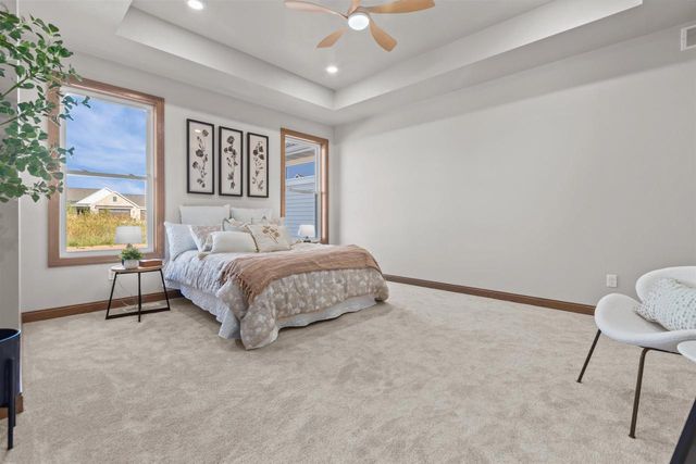 266 E SWEETWATER WAY, Appleton, WI 54913