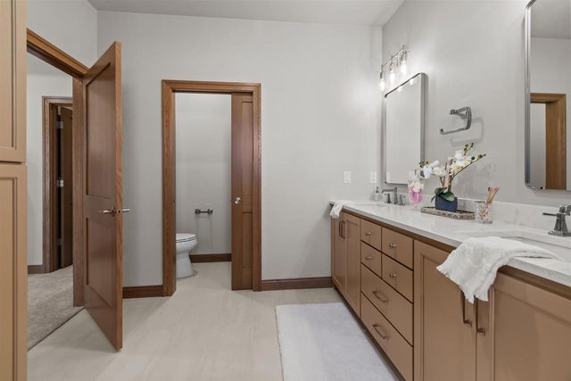 266 E SWEETWATER WAY, Appleton, WI 54913