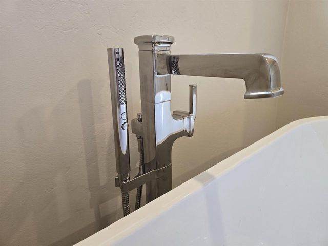 266 E SWEETWATER WAY, Appleton, WI 54913