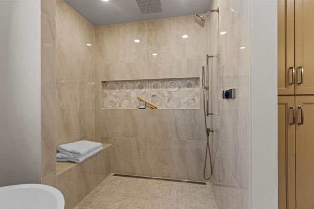 266 E SWEETWATER WAY, Appleton, WI 54913