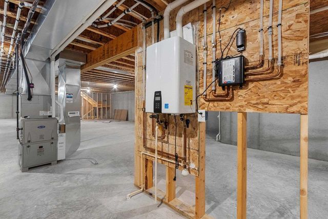 266 E SWEETWATER WAY, Appleton, WI 54913