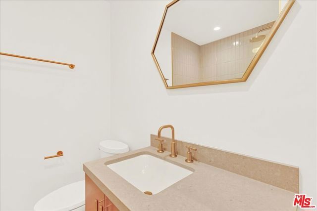 210 S Hamilton Drive 04, Beverly Hills, CA 90211