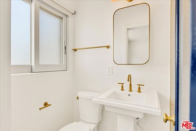210 S Hamilton Drive 04, Beverly Hills, CA 90211