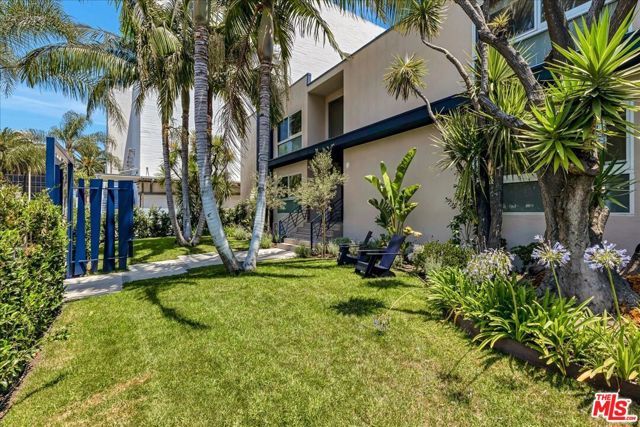 210 S Hamilton Drive 04, Beverly Hills, CA 90211