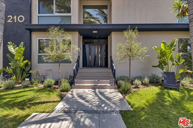 210 S Hamilton Drive 04, Beverly Hills, CA 90211