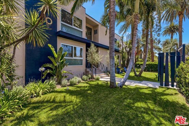 210 S Hamilton Drive 04, Beverly Hills, CA 90211