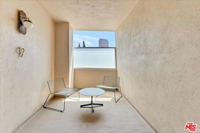 210 S Hamilton Drive 04, Beverly Hills, CA 90211