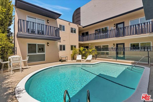 210 S Hamilton Drive 04, Beverly Hills, CA 90211