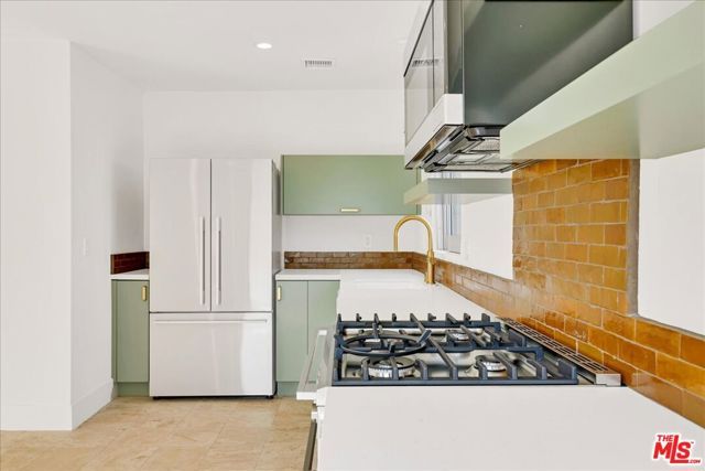 210 S Hamilton Drive 04, Beverly Hills, CA 90211
