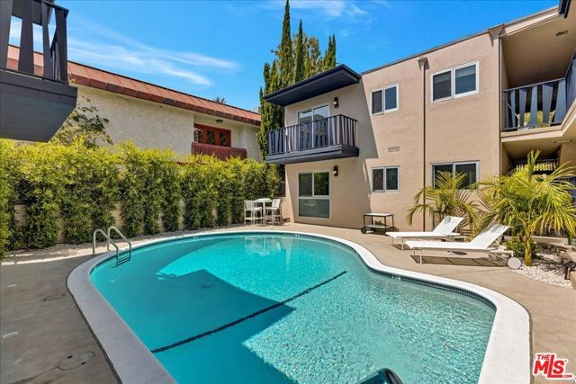 210 S Hamilton Drive 04, Beverly Hills, CA 90211