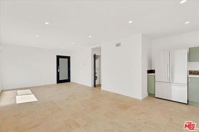 210 S Hamilton Drive 04, Beverly Hills, CA 90211