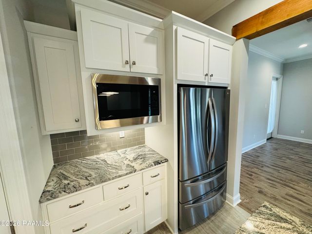 113 Oak Village Drive, Scott, LA 70583