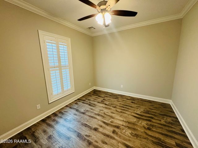 113 Oak Village Drive, Scott, LA 70583