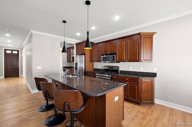 1109 Bennaville Avenue, Birmingham, MI 48009