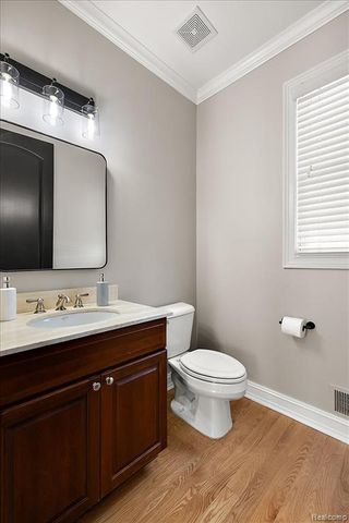 1109 Bennaville Avenue, Birmingham, MI 48009