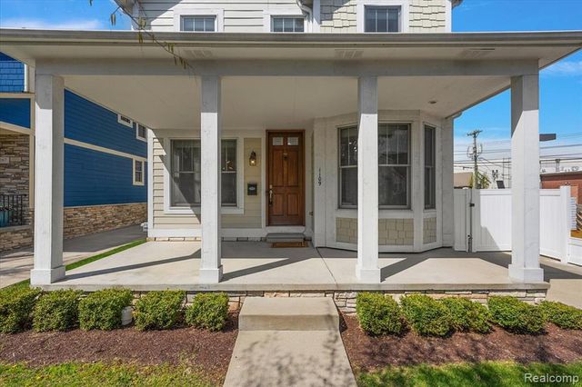 1109 Bennaville Avenue, Birmingham, MI 48009