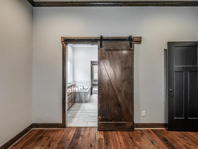 3715 Timberbrook Drive, Norman, OK 73069