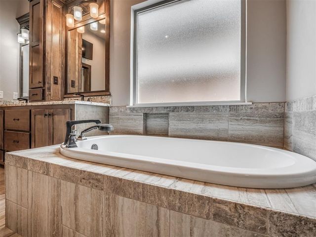 3715 Timberbrook Drive, Norman, OK 73069