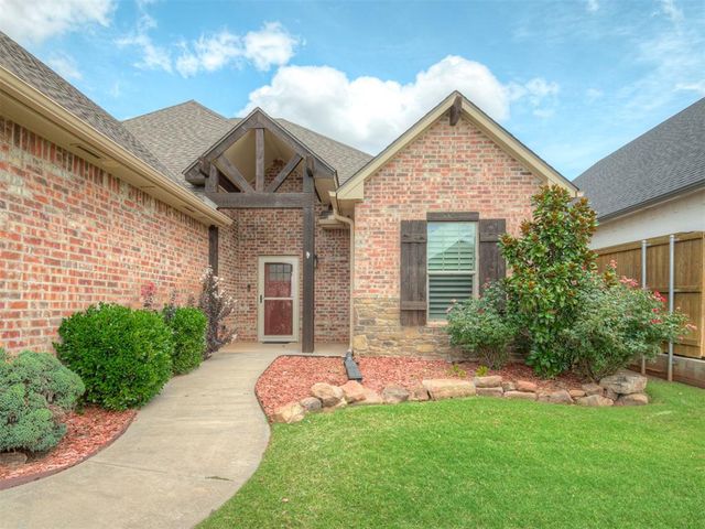 3715 Timberbrook Drive, Norman, OK 73069