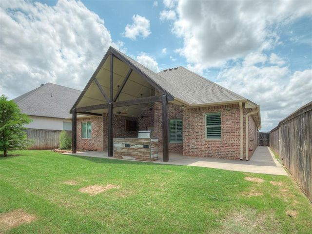 3715 Timberbrook Drive, Norman, OK 73069