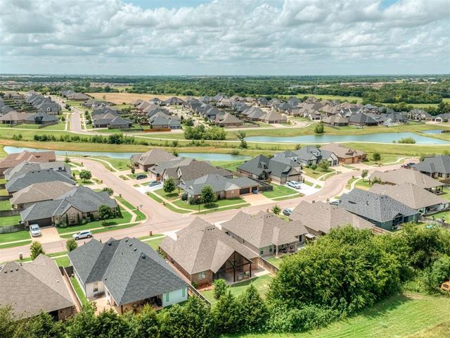 3715 Timberbrook Drive, Norman, OK 73069