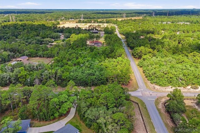 2566 N Sheriff Drive, Beverly Hills, FL 34465