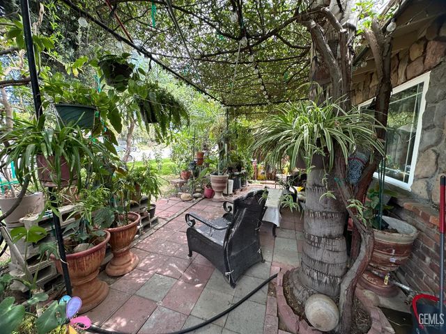 3805 Sechrest Avenue, Bakersfield, CA 93309