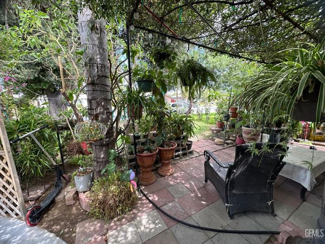 3805 Sechrest Avenue, Bakersfield, CA 93309