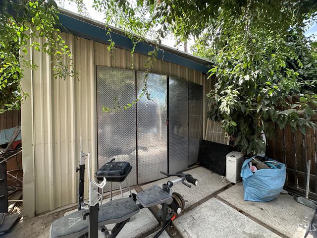 3805 Sechrest Avenue, Bakersfield, CA 93309