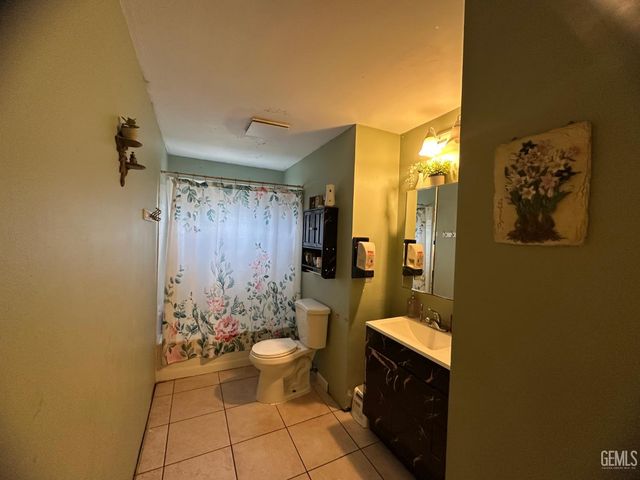 3805 Sechrest Avenue, Bakersfield, CA 93309