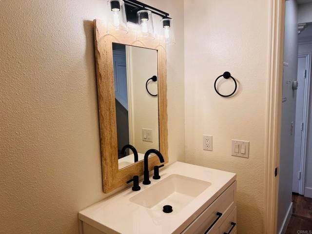 4587 Cove Drive, Carlsbad, CA 92008