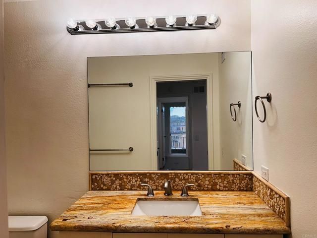 4587 Cove Drive, Carlsbad, CA 92008