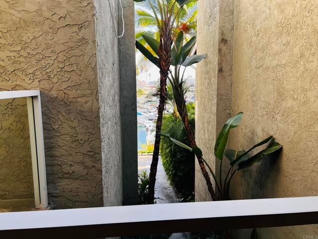 4587 Cove Drive, Carlsbad, CA 92008