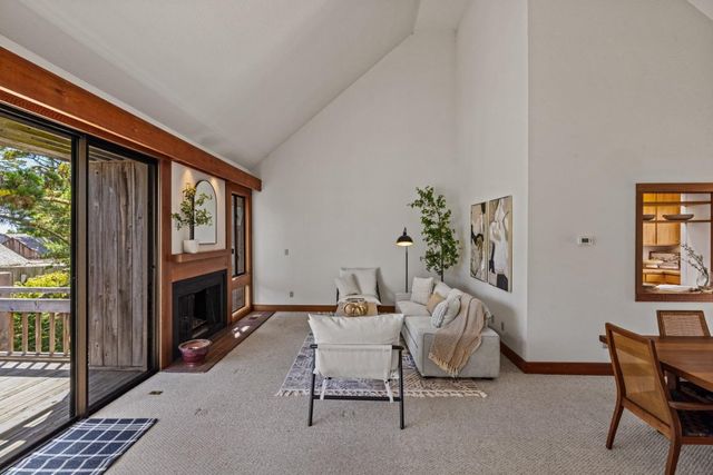 24520 Outlook Drive 8, Carmel, CA 93923