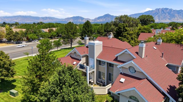 5426 S LIGHTHOUSE RD, Taylorsville, UT 84123