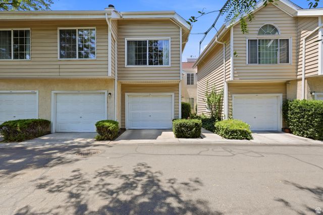 5426 S LIGHTHOUSE RD, Taylorsville, UT 84123
