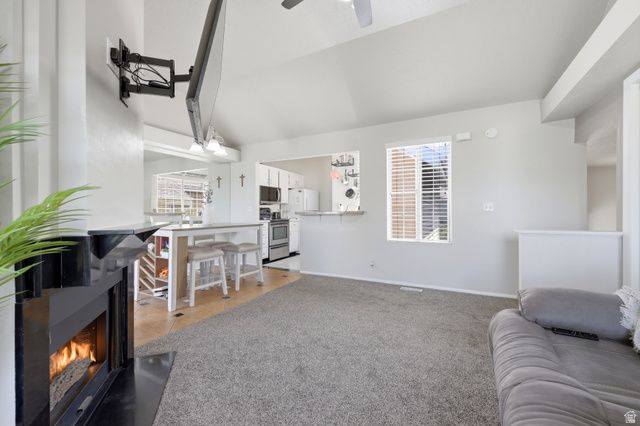 5426 S LIGHTHOUSE RD, Taylorsville, UT 84123