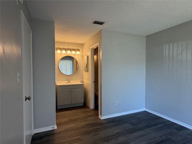 1215 RAVIDA CIRCLE, Orlando, FL 32825