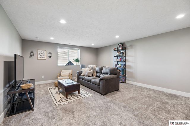 5074 W Stampede Lane, Lincoln, NE 68528