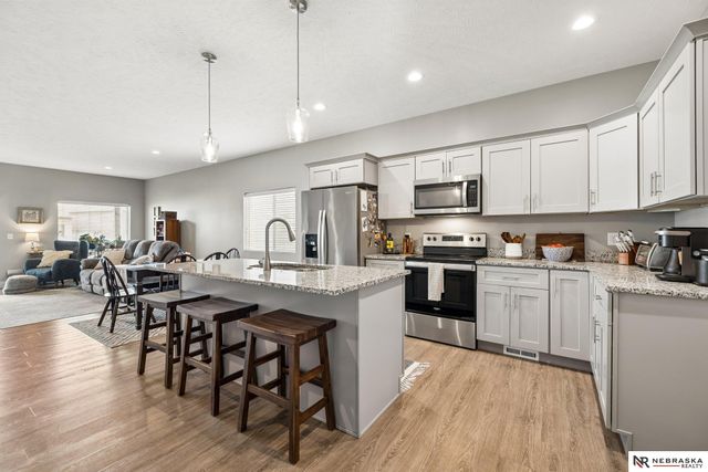 5074 W Stampede Lane, Lincoln, NE 68528