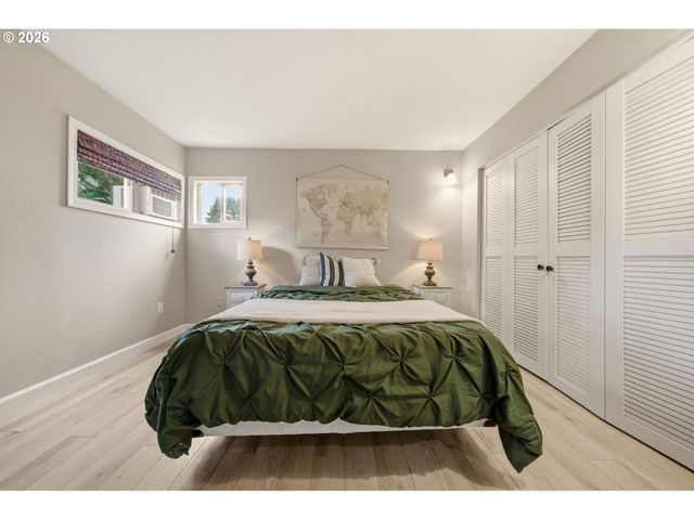 14907 Se CEDAR Ave, Milwaukie, OR 97267