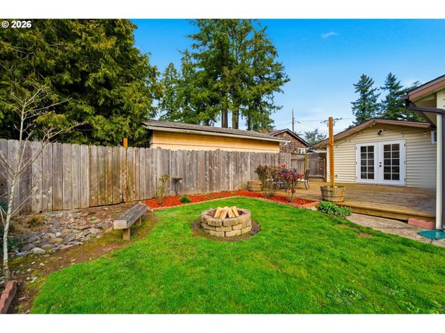 14907 Se CEDAR Ave, Milwaukie, OR 97267