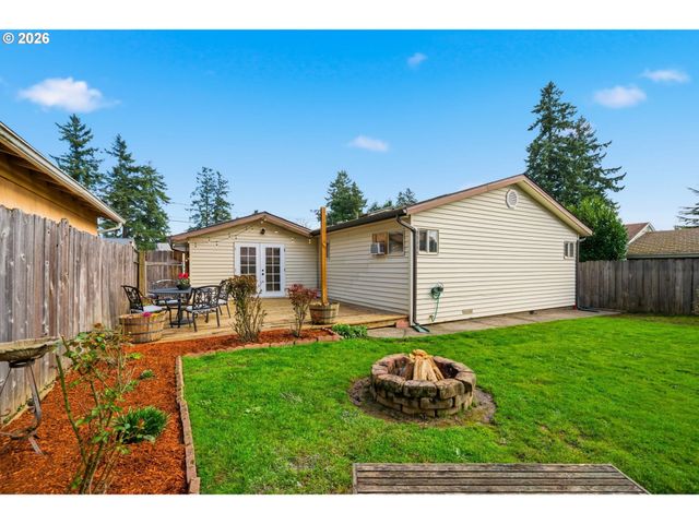 14907 Se CEDAR Ave, Milwaukie, OR 97267
